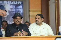 Desam Kosam Movie Press Meet Photos